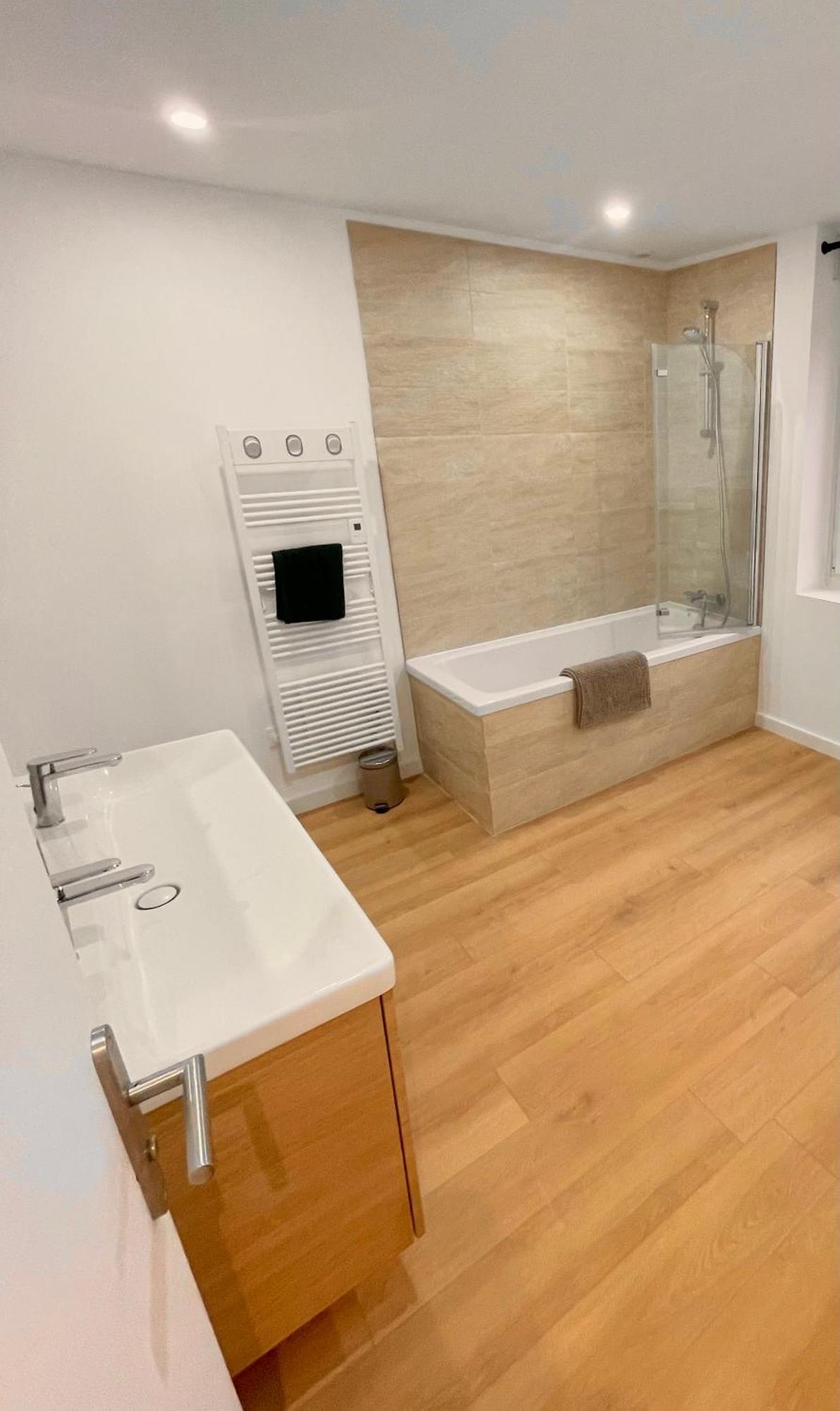 Maison Familiale 3 Chambres Avec Terrasse Mouvaux Ngoại thất bức ảnh